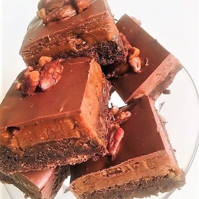 Luxury Maple & Pecan Caramel Brownies ( Large Box of 6)