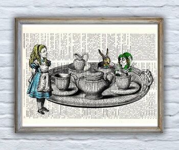 Alice au pays des merveilles L'heure du thé entre amis - Livre Page M 6.4x9.6 1