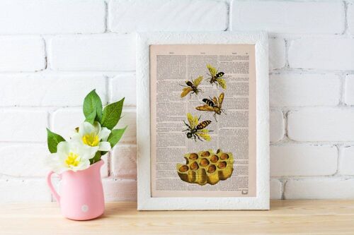 Bees and honey Nature wall art - Book Page M 6.4x9.6 (No Hanger)