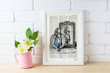 Cadeau pour femme - Idée de cadeaux de Noël - Alice au pays des merveilles Alice et les miroirs Collage Print on Vintage Dictionary Book Art ALW012 - Music L 8.2x11.6 1