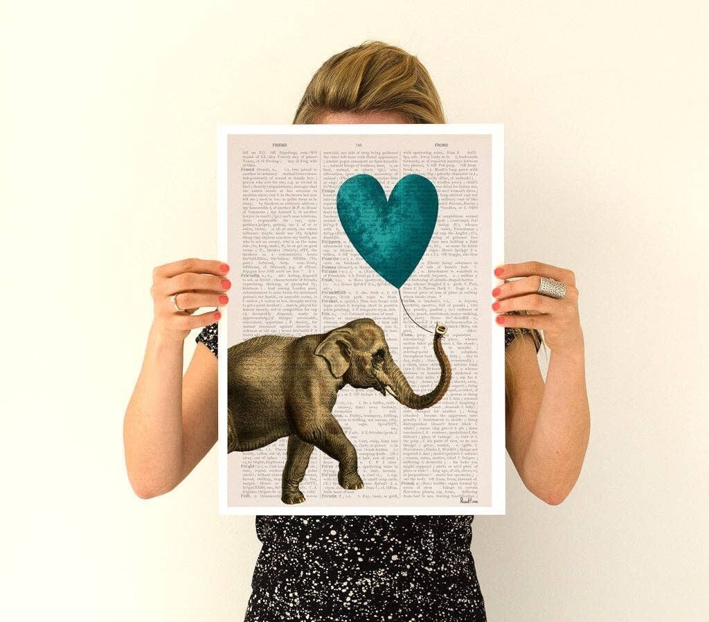 Geschenk für Zuhause, Weihnachtsgeschenke, Elefant mit einem blauen herzförmigen Ballon, Elefantenkunst, Kinderzimmerkunst, Wanddekoration, Wandkunst, Tierkunst ANI216PA3 (kein Aufhänger)