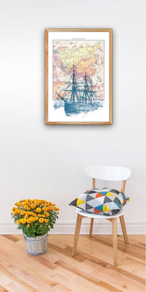 Altes Schiffsplakat mit Vintage Karte II