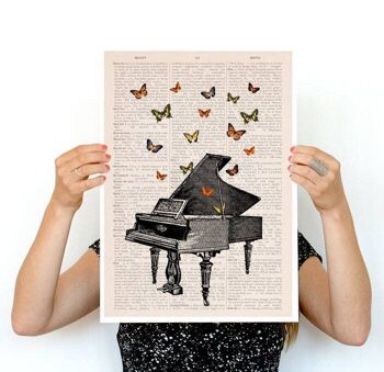 Piano avec de la musique de papillons Poster 1