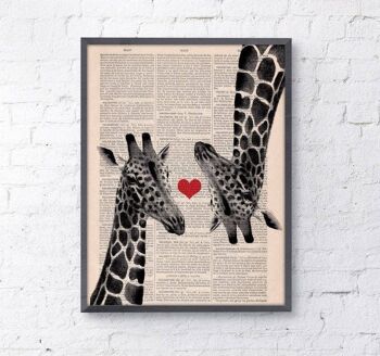 Cadeau unique, cadeau maison, cadeau pour elle, cadeaux de Noël, girafes amoureuses Coeur rouge sur page de livre Vintage parfait pour les cadeaux Ani012b - Page de livre M 6.4x9.6 1
