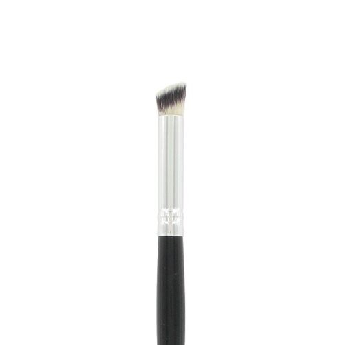 Angled concealer brush