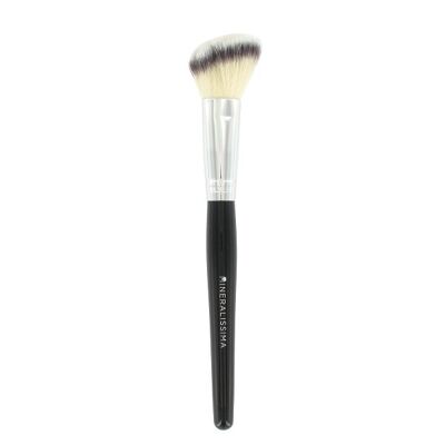 Angled bronzer/contour brush