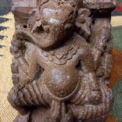 Estatua de madera de Ganesha para colgar en la pared