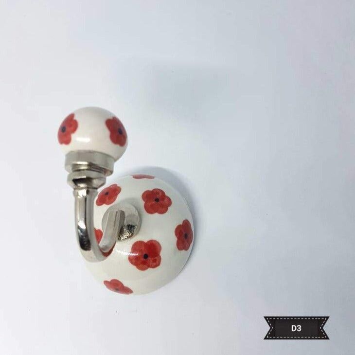 Dekorativer Kleiderhaken aus Keramik