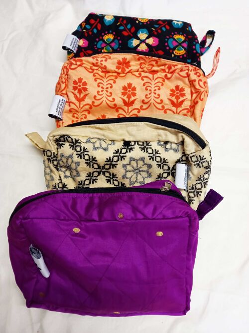 Make-up Bag from Recycled Sari Fabric / Handmade Cosmetics Bag (BAG-SAR-ZIP-1)