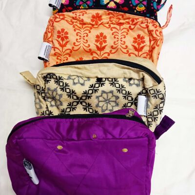Make-up Bag from Recycled Sari Fabric / Handmade Cosmetics Bag (BAG-SAR-ZIP-1)