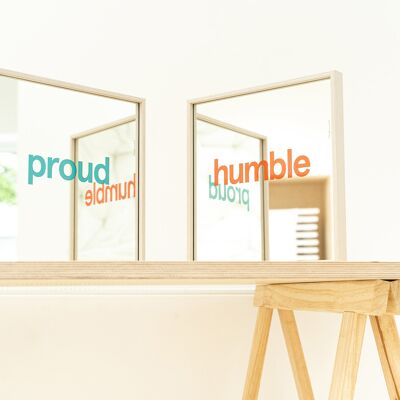 HUMBLE Frameless w/ Wall Mount 50x50cm