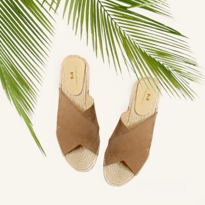 Sandalias cruzadas de cuero de ante - Handmade in Spain