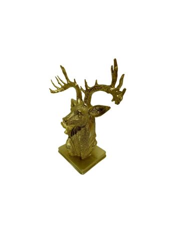 Sculpture cerf or 3