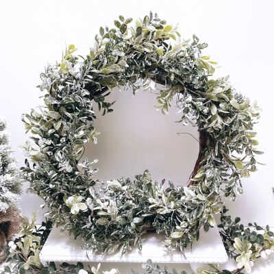 Green Flocked Leafy Wreath