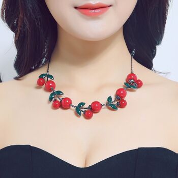 Collier cerise Merve 3