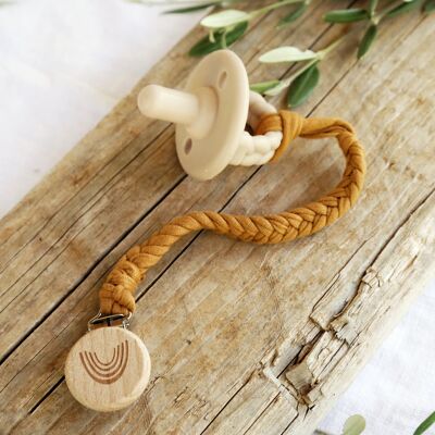 Macrame pacifier clip - CURCUMA