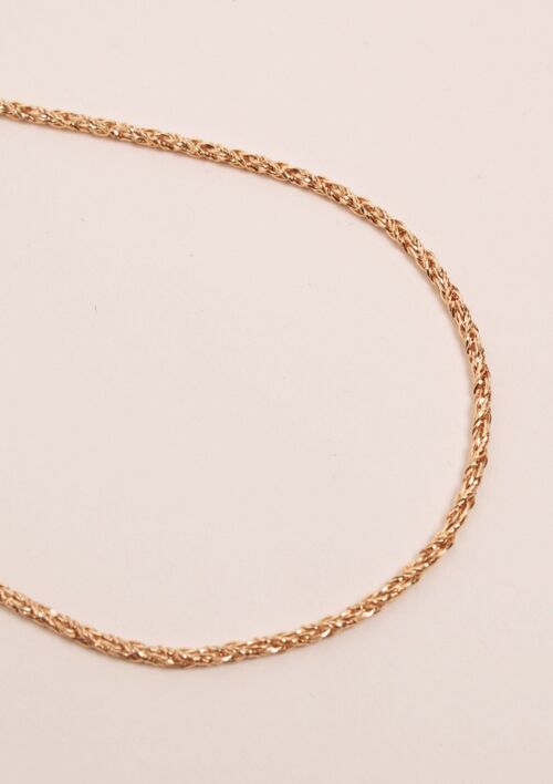 Collier Ezra