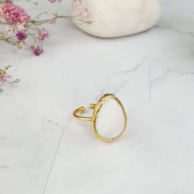 Saira Teardrop Mother of Pearl ring (SN110)