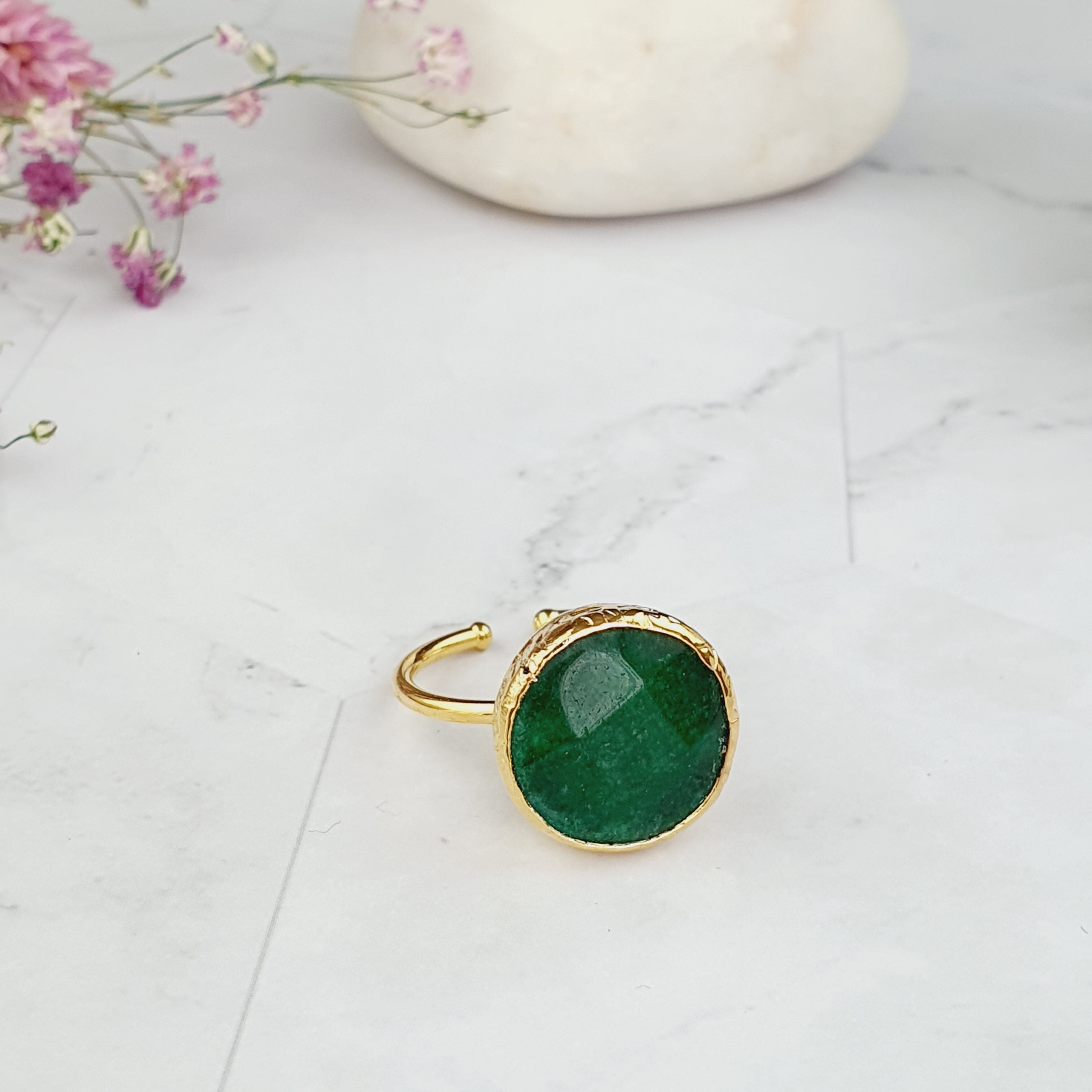 Buy wholesale Saira Green Jade Ring (SN400)