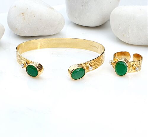 Emerald hammered bangle and ring set (SN568)