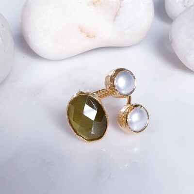 Oval Olive Cat's eye and  Pearl Ring (SN686)