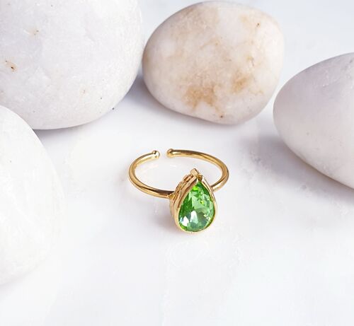 Stackable Teardrop Light Green Ring (SN831)