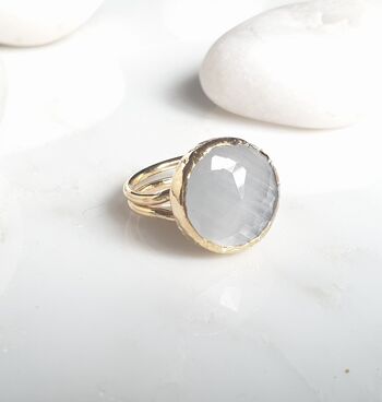 Bague en quartz neige à facettes blanches (SN917)