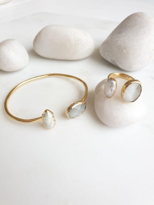 Grey Cat's Eye and Pearl ring and bangle set (SN975)