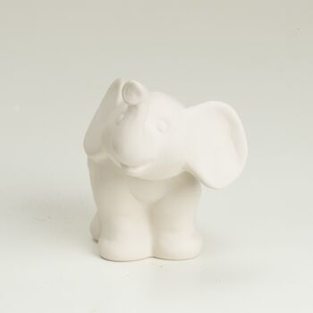 Peignez votre propre kit d'éléphant en céramique avec des peintures et des gelées végétaliennes 4