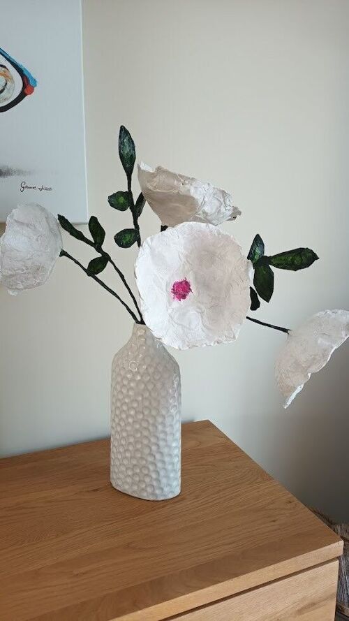 4 FLEURS GEANTES BLANCHES, fait main, papier mâché, fleurs éternelles, diamètre 20 cm