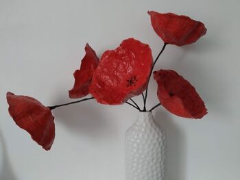 4 FLEURS GEANTES ROUGES, fait main, papier mâché, diamètre 20 cm 1