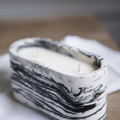 Marbled Guila double wick candle
