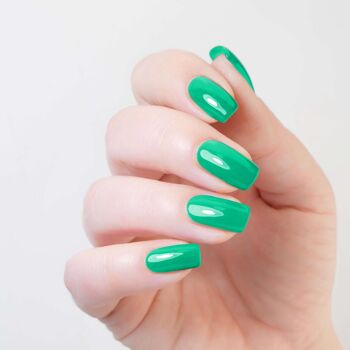 vernis à ongles vegan vert menthe - Fischers Fritz 4