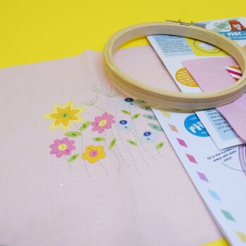 Kit de broderie de fleurs des prés 4