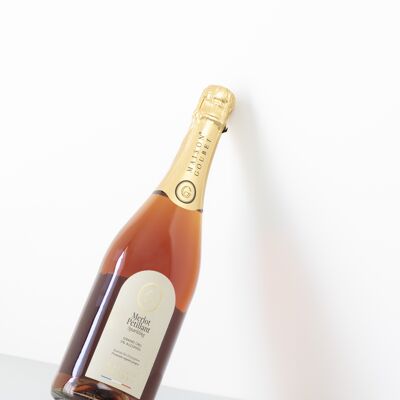 Sparkling organic & alcohol-free cuvée • Merlot grape variety 750ml