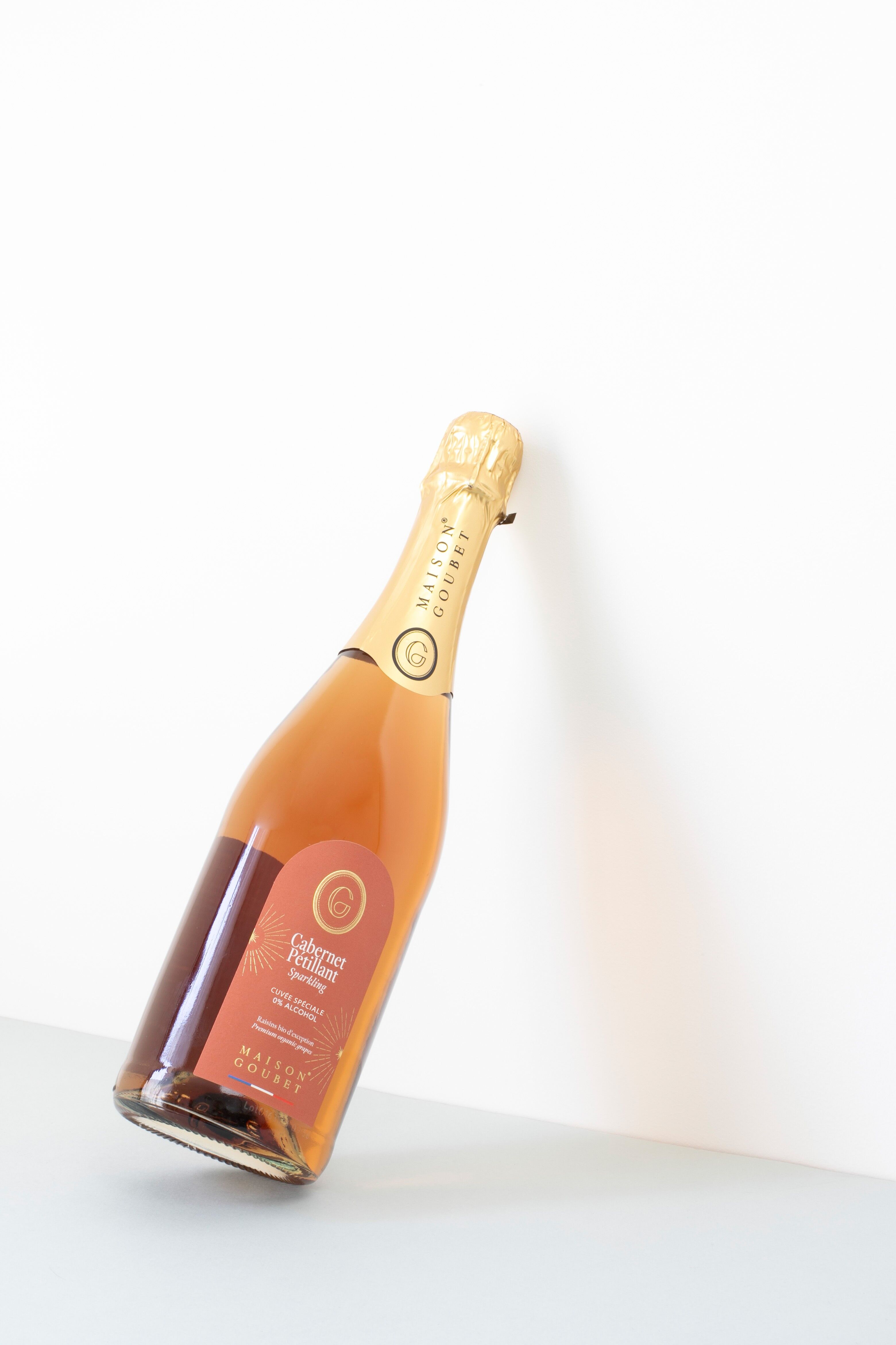 Prickelnde Bio- & alkoholfreie Cuvée • Rebsorte Cabernet-Sauvignon 750ml