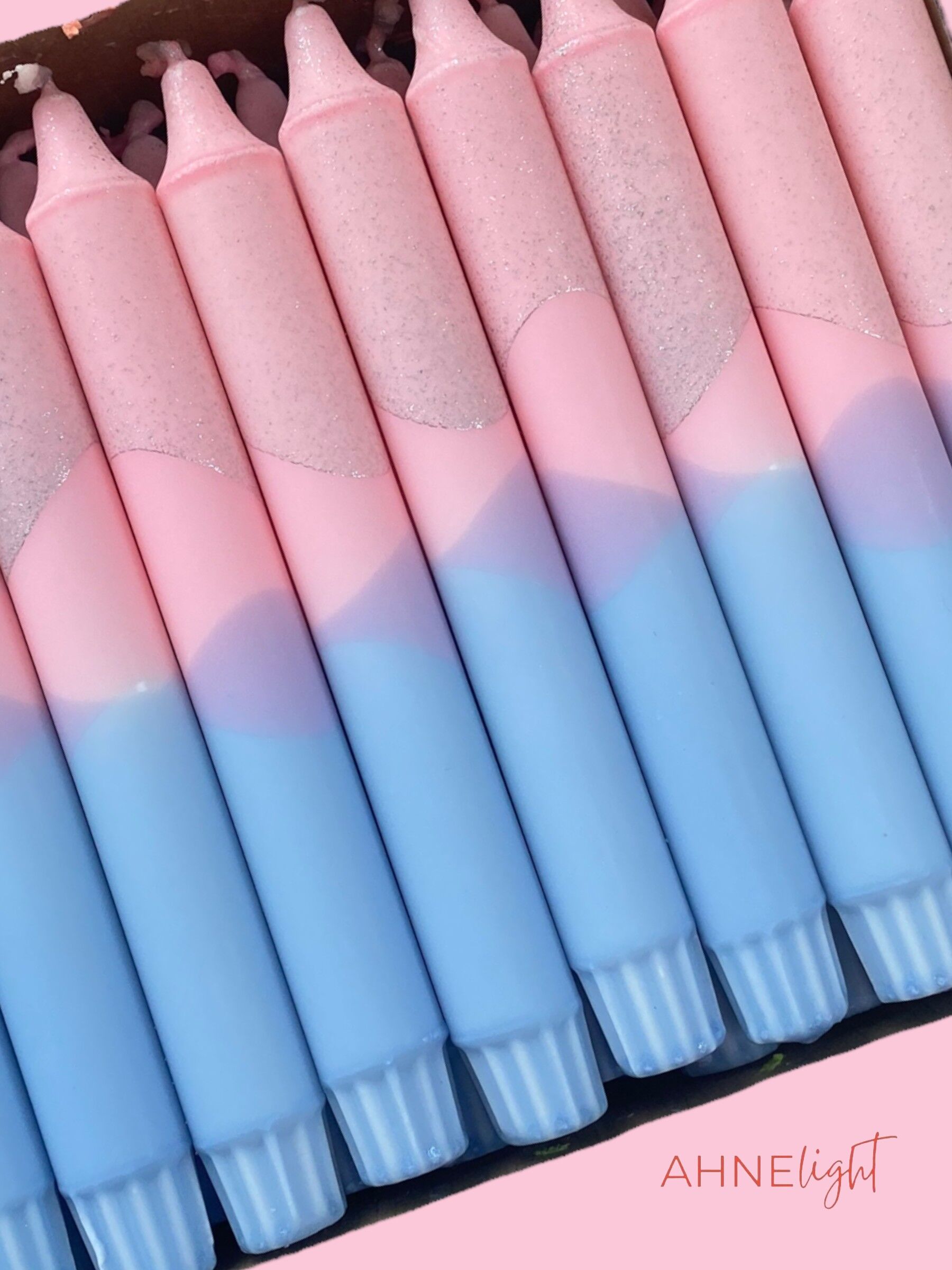 Candela colorata a mano n. 8