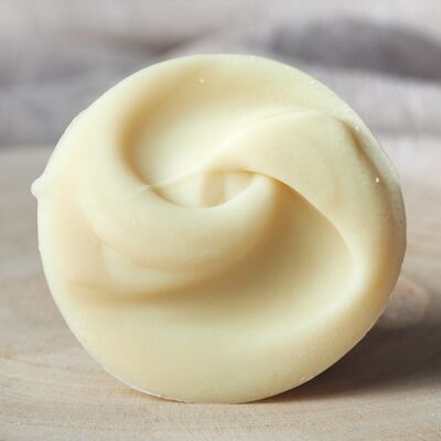 OUR DAILY MILK natural soap for SENSITIVE SKIN rich in cocoa butter & organic coconut milk