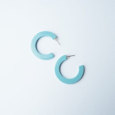 Orecchini a cerchio Lux Midi: graziosi orecchini a cerchio in resina di acetato blu
