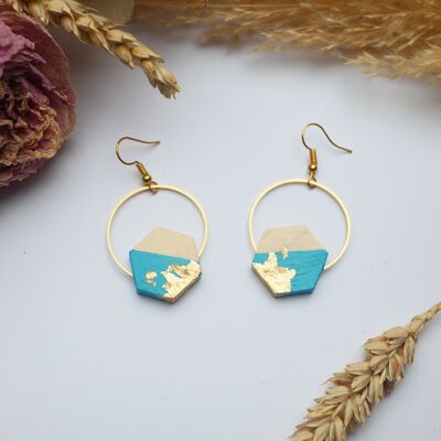 Golden circle and wooden hexagon earrings painted in lagoon blue, golden gilding chips