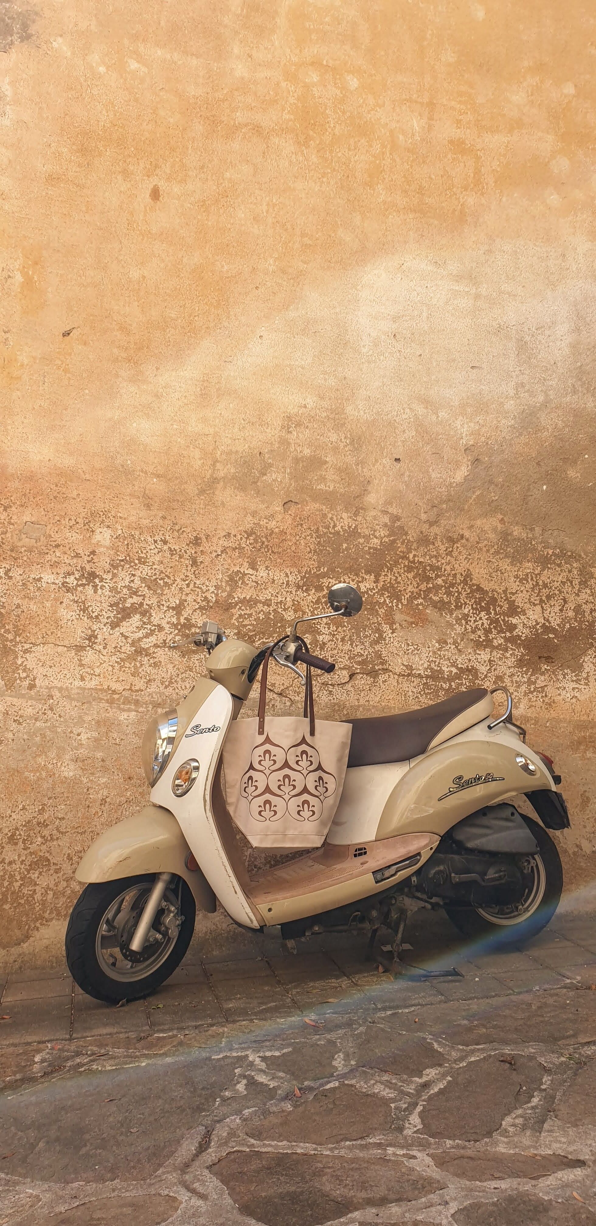 Light gray / copper Ottoman tote bag