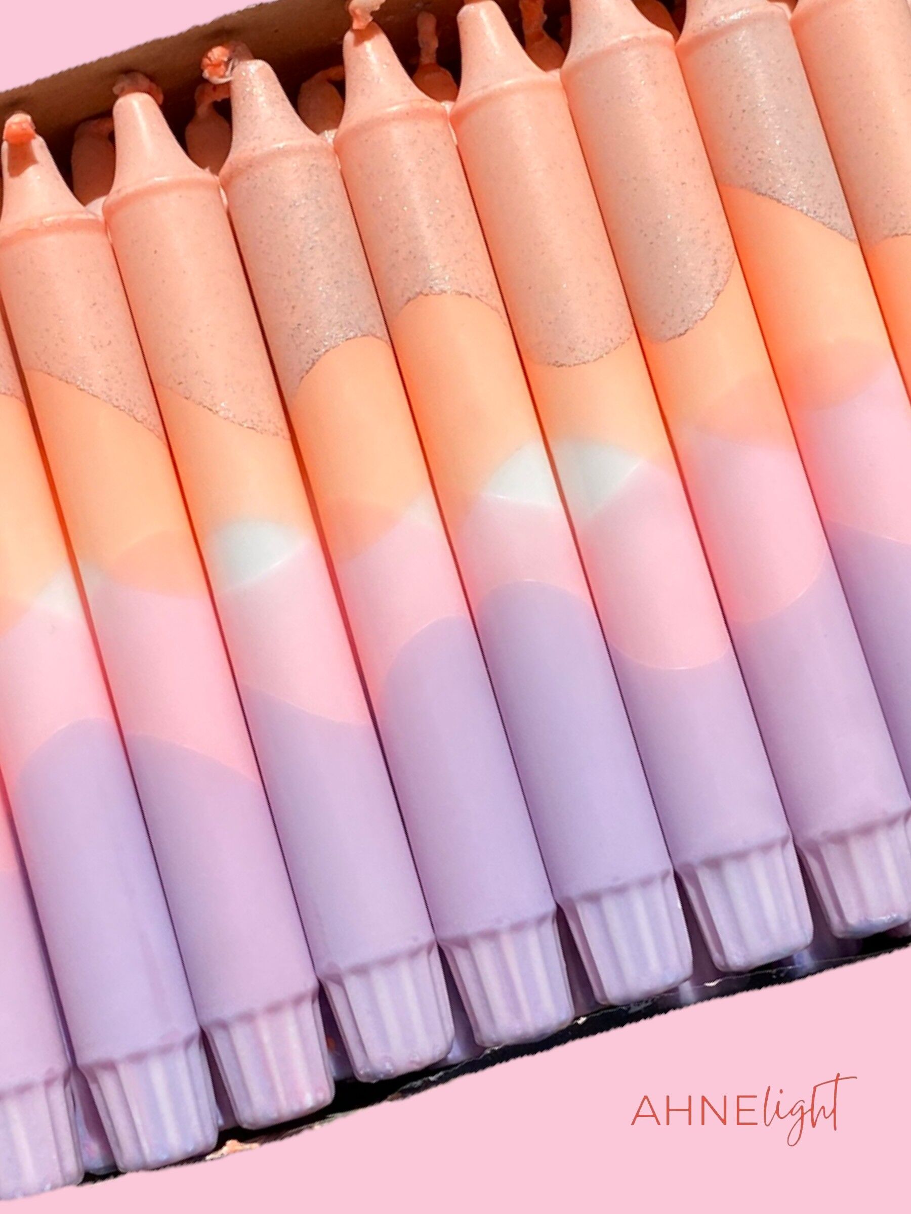 Candela colorata a mano n. 16