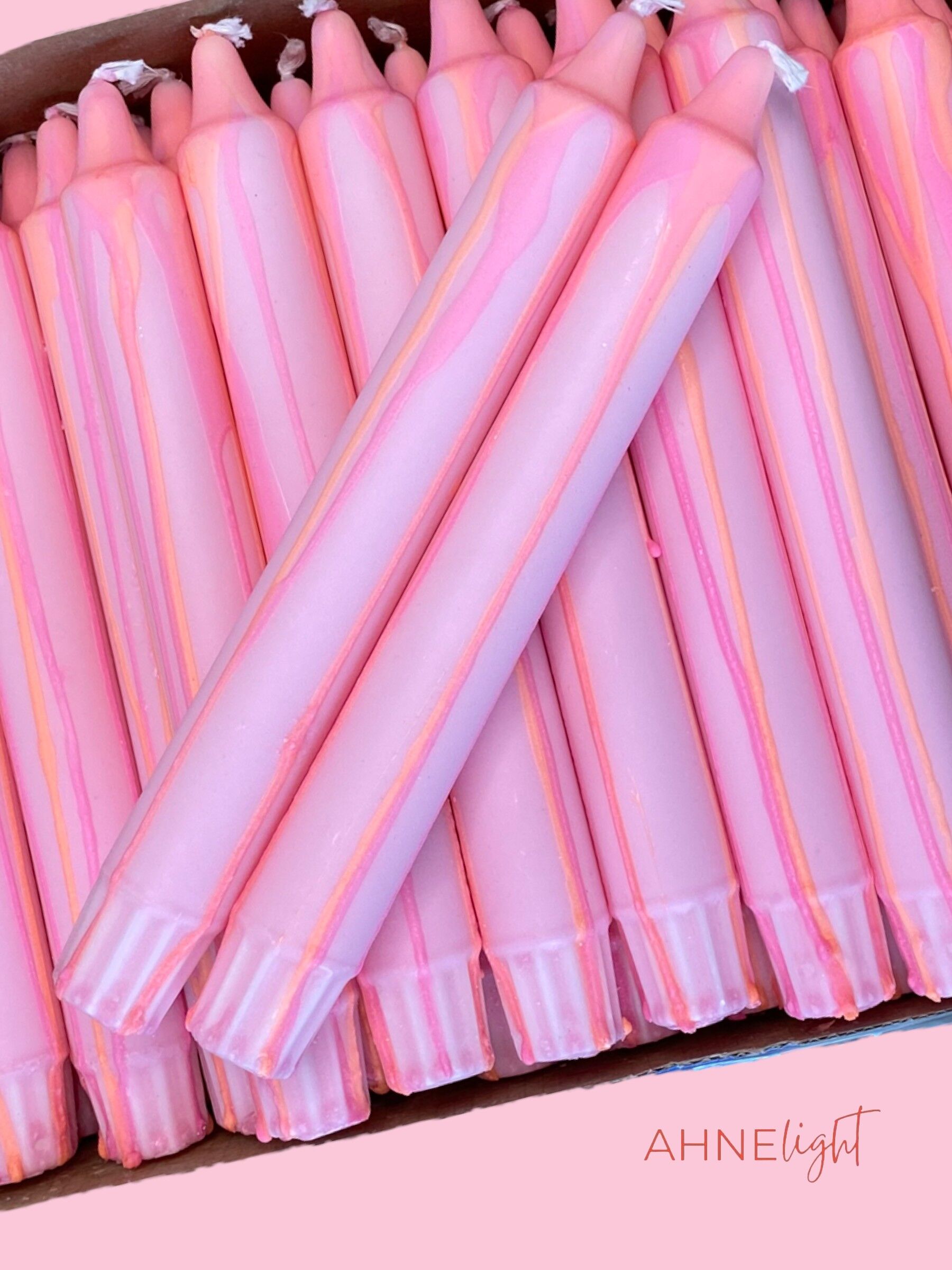 Candela colorata a mano n. 23