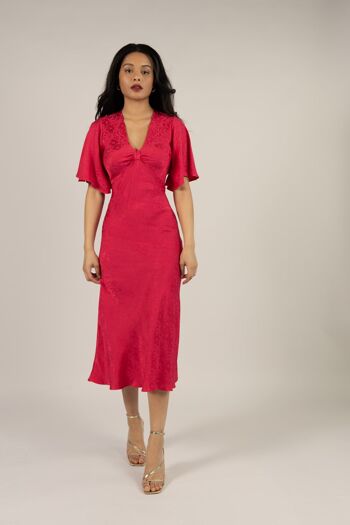 La robe mi-longue Elouise en marguerite rose 6
