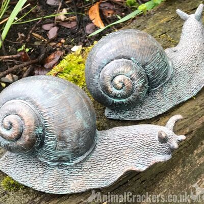 Ensemble de 2 ornements Escargot en résine effet bronze vieilli, décoration bassin de jardin