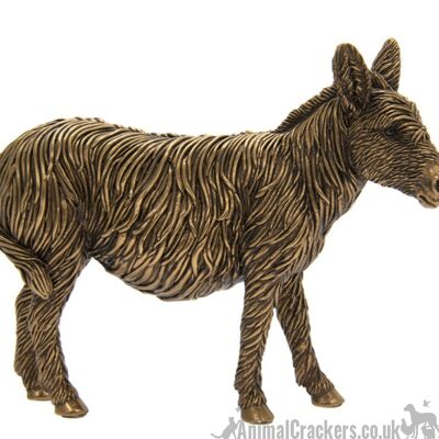Nueva gama de burro de pelo largo de Leonardo, adorno de burro con efecto bronce de pie en caja de regalo dorada