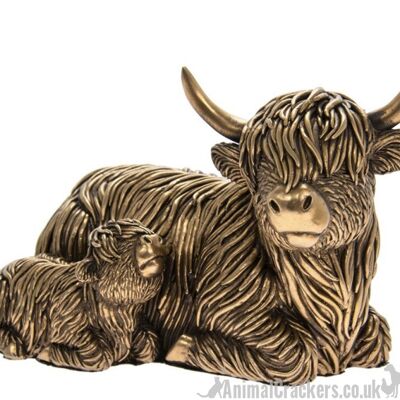 Grande statuetta ornamentale da 24 cm con madre e vitello della mucca delle Highlands della gamma Leonardo Reflections Bronzed