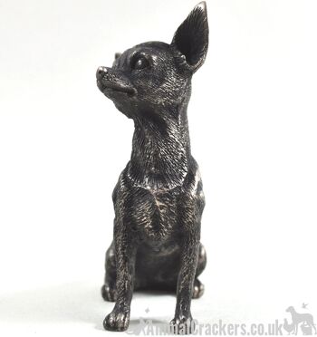 Figurine d'ornement Chihuahua assis en bronze coulé à froid 3