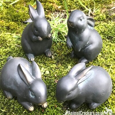 Eeny, Meeny, Miny & Moe' - CONJUNTO DE 4 lindos adornos de conejo, efecto de latón antiguo pesado
