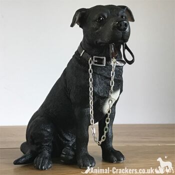 Grand ornement noir Staffordshire Bull Terrier 'Staffie' de la gamme Leonardo 'Walkies' 3